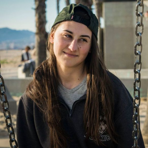 Meet your Posher, Serena - Picture 1 of 1